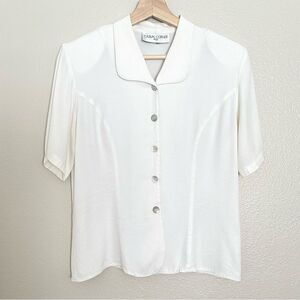 Vintage White Minimalist Button Front Neutral Short Sleeved Blouse Shirt